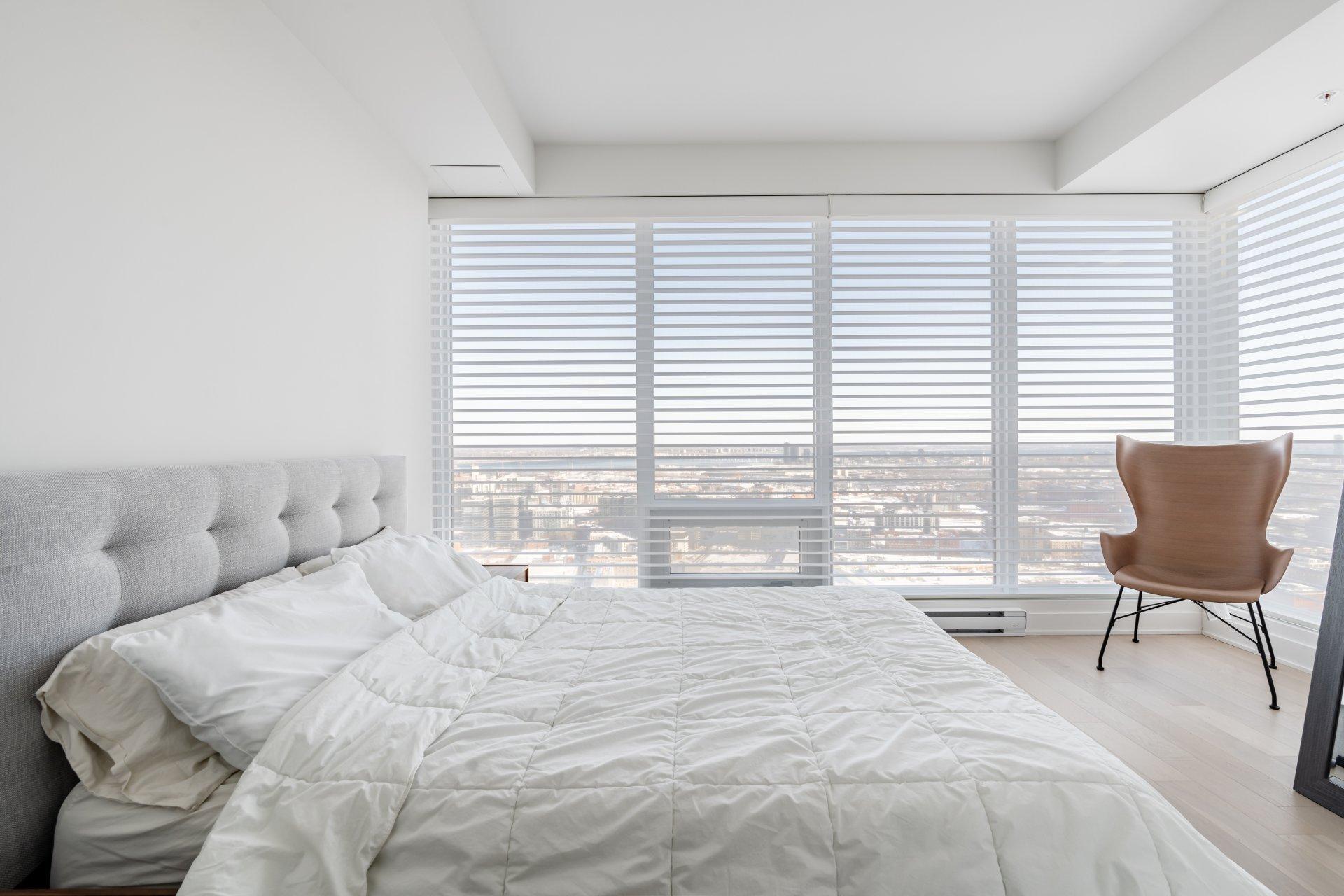 









1288


Rue St-Antoine O.

, 4102,
Montréal (Ville-Marie),




QC
H3C0X6

