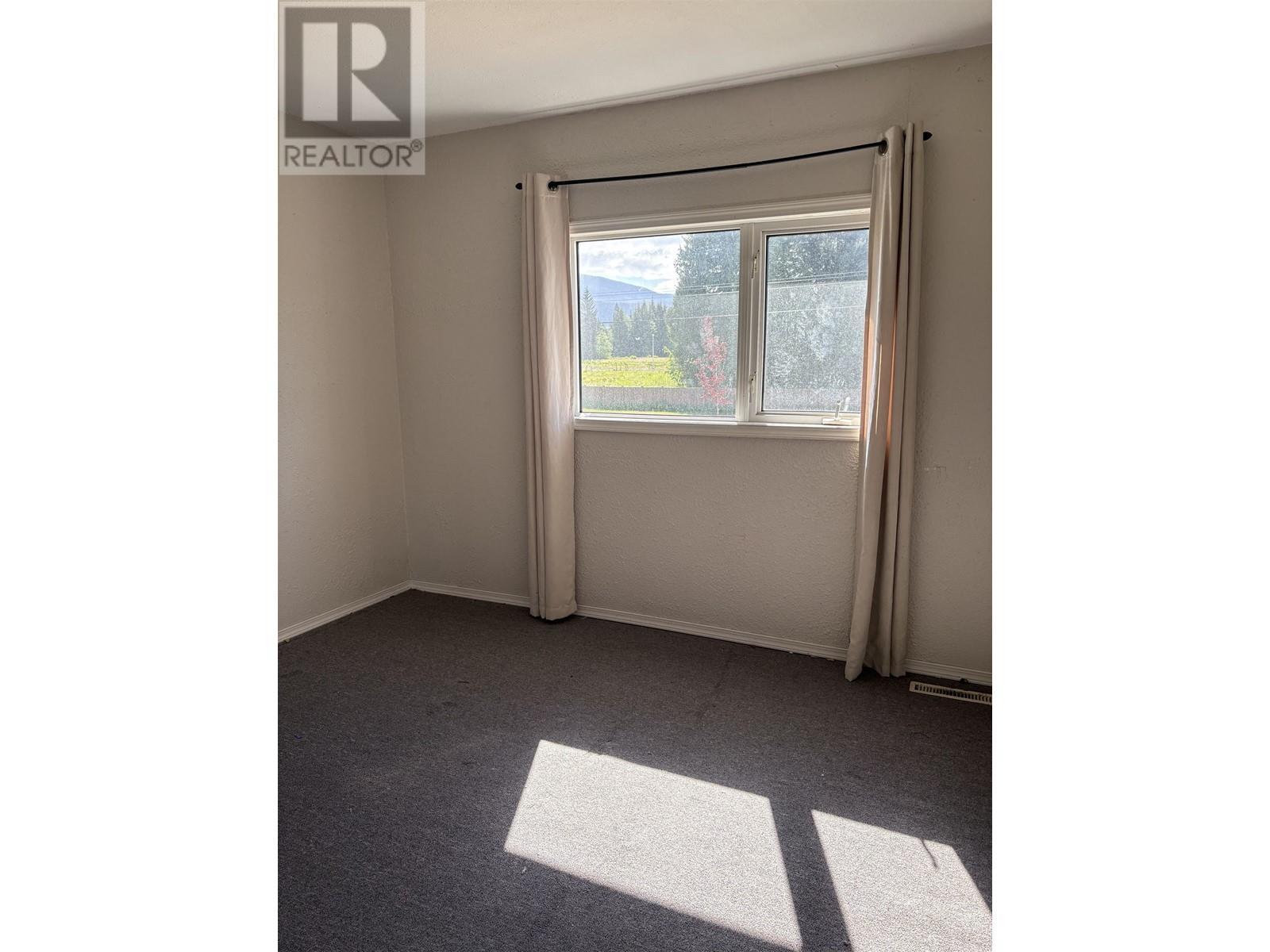 












77 WEDEENE STREET

,
Kitimat,




British Columbia
V8C1W3

