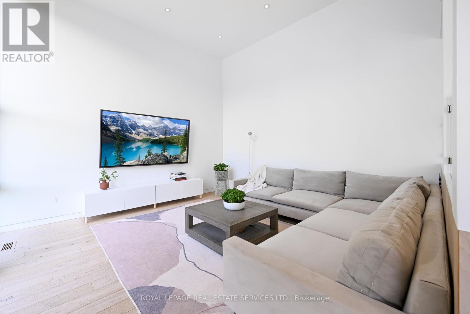 












5542 WINSTON CHURCHILL BOULEVARD

,
Erin,




Ontario
N0B1T0

