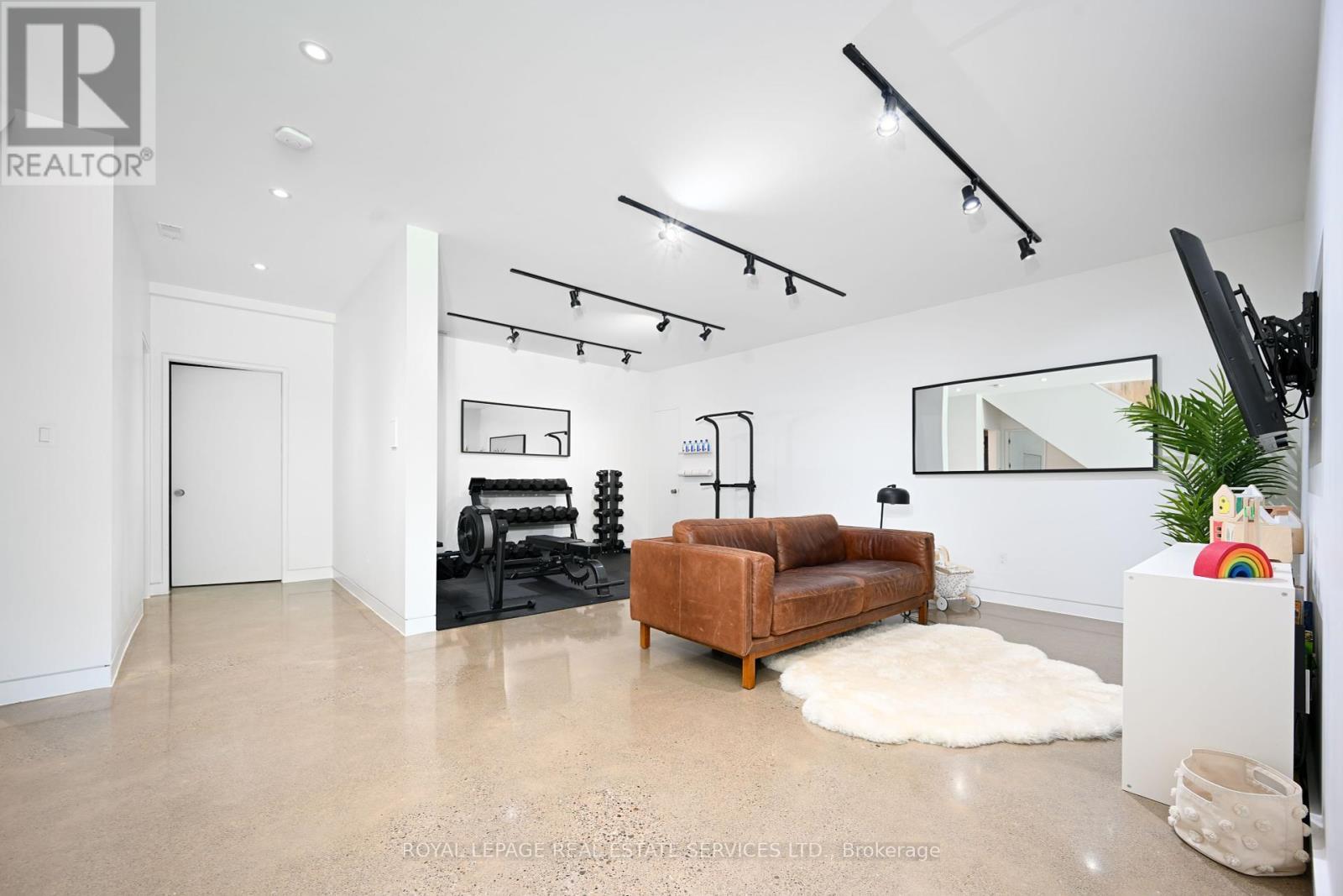 












5542 WINSTON CHURCHILL BOULEVARD

,
Erin,




Ontario
N0B1T0

