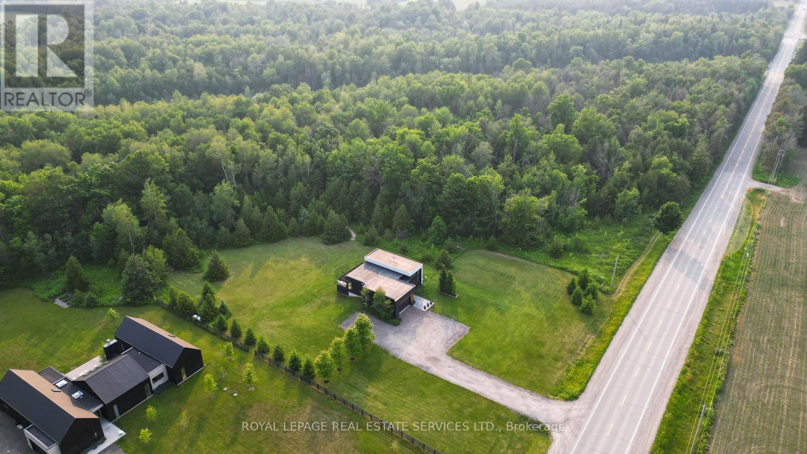 












5542 WINSTON CHURCHILL BOULEVARD

,
Erin,




Ontario
N0B1T0

