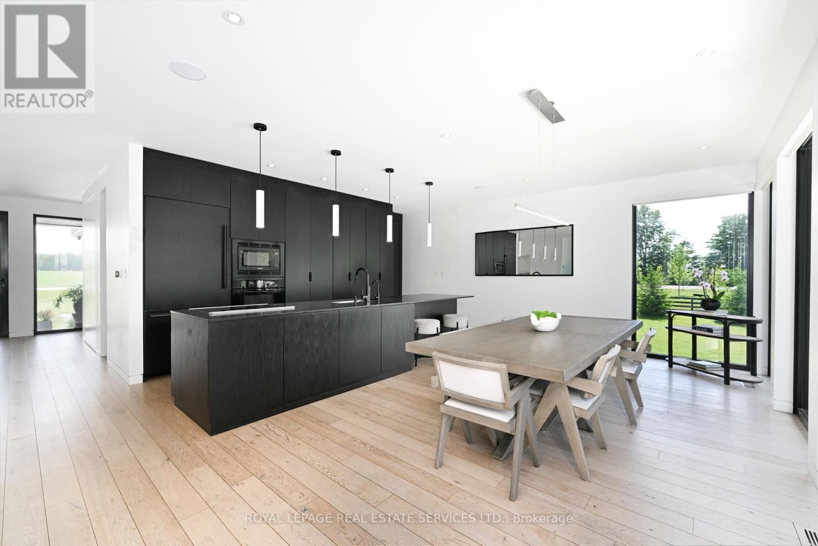 












5542 WINSTON CHURCHILL BOULEVARD

,
Erin,




Ontario
N0B1T0

