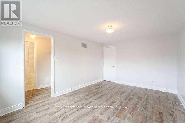 












6 ALBEMARLE COURT

,
Brampton,




Ontario
L6Z1R4


