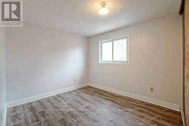 












6 ALBEMARLE COURT

,
Brampton,




Ontario
L6Z1R4

