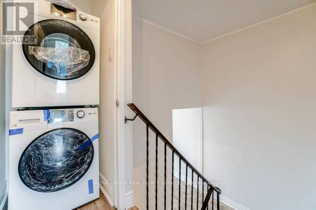 












6 ALBEMARLE COURT

,
Brampton,




Ontario
L6Z1R4

