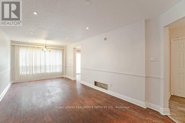 












6 ALBEMARLE COURT

,
Brampton,




Ontario
L6Z1R4

