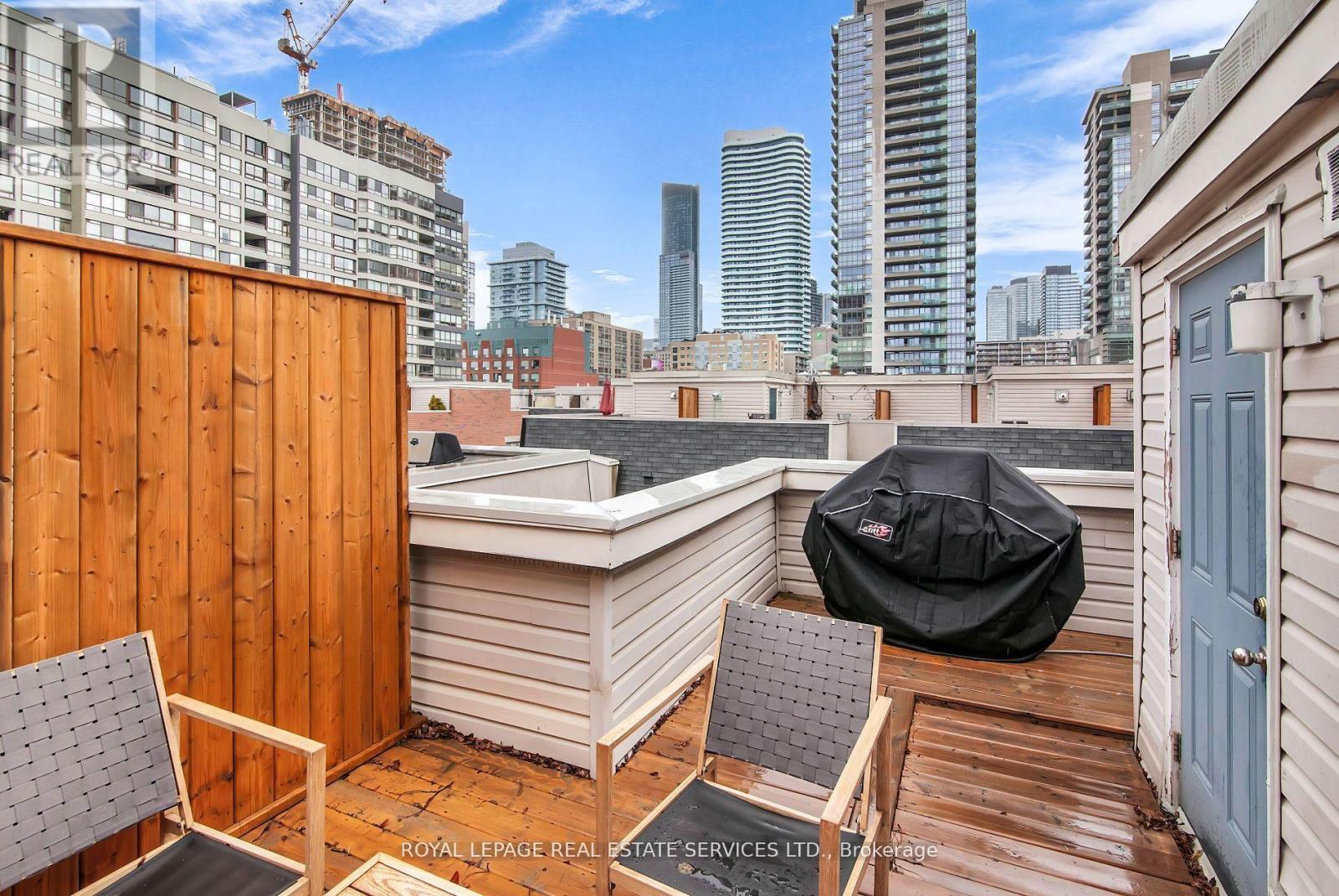 












359 - 415 JARVIS STREET

,
Toronto,




Ontario
M4Y3C1

