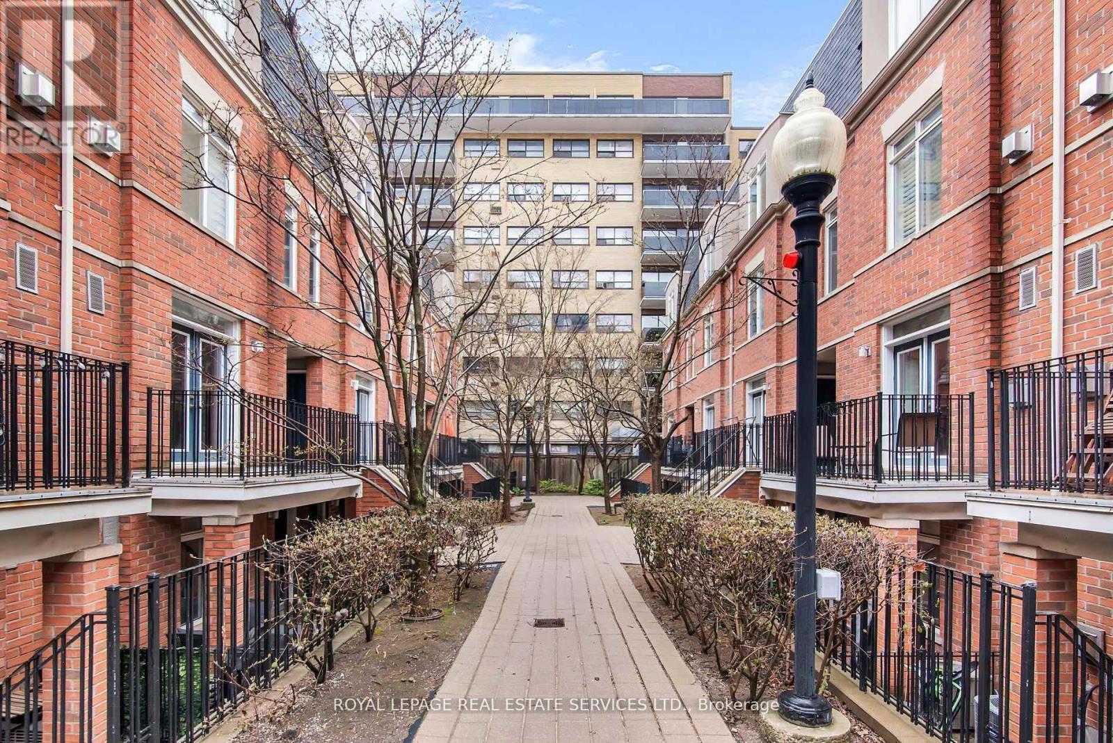 












359 - 415 JARVIS STREET

,
Toronto,




Ontario
M4Y3C1

