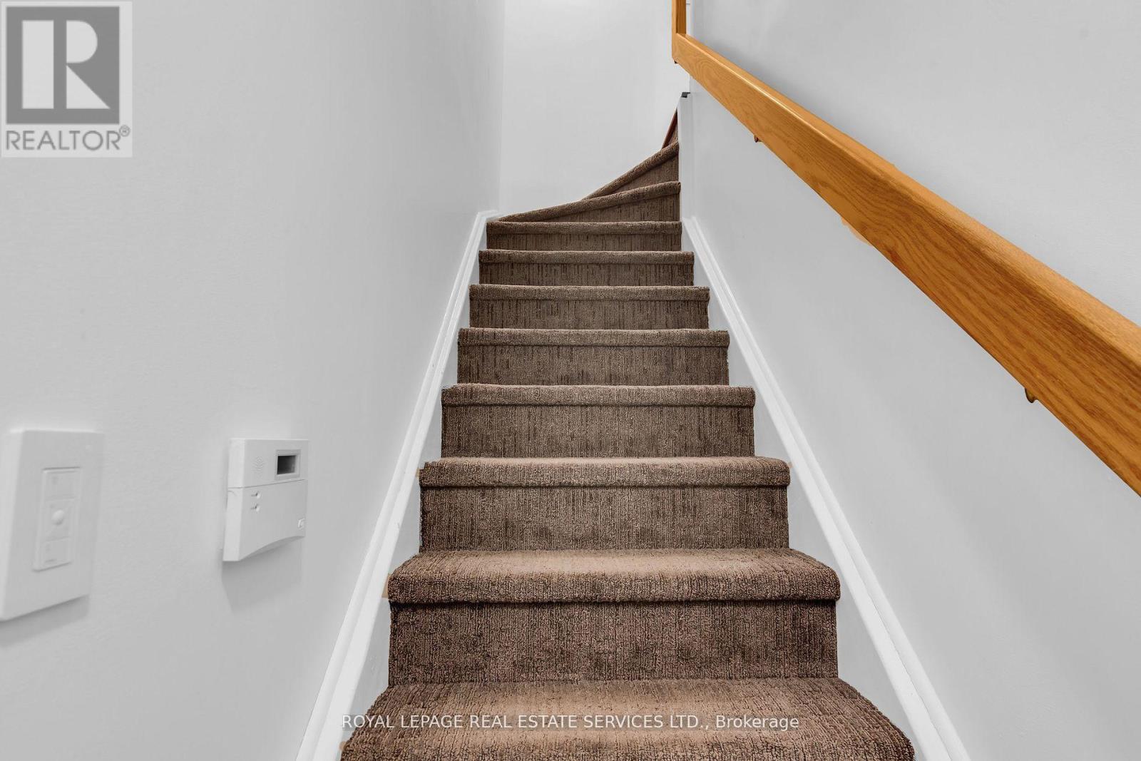 












359 - 415 JARVIS STREET

,
Toronto,




Ontario
M4Y3C1

