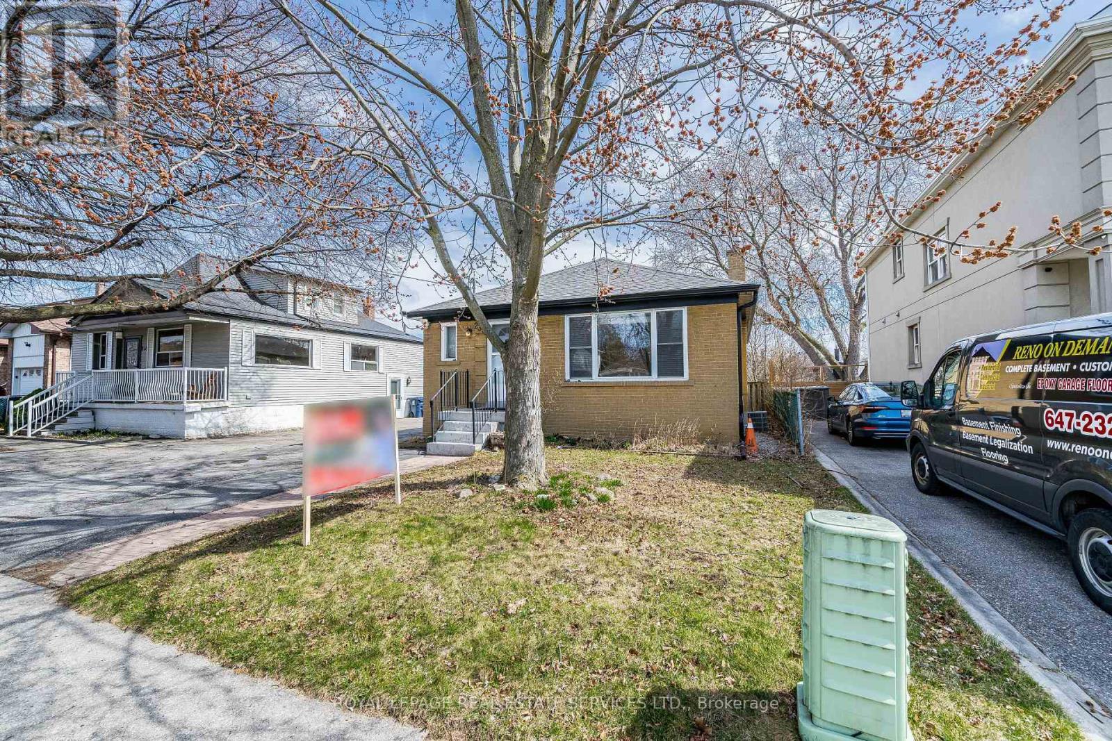 












UPPER - 233 BETA STREET

,
Toronto,




Ontario
M8W4H7


