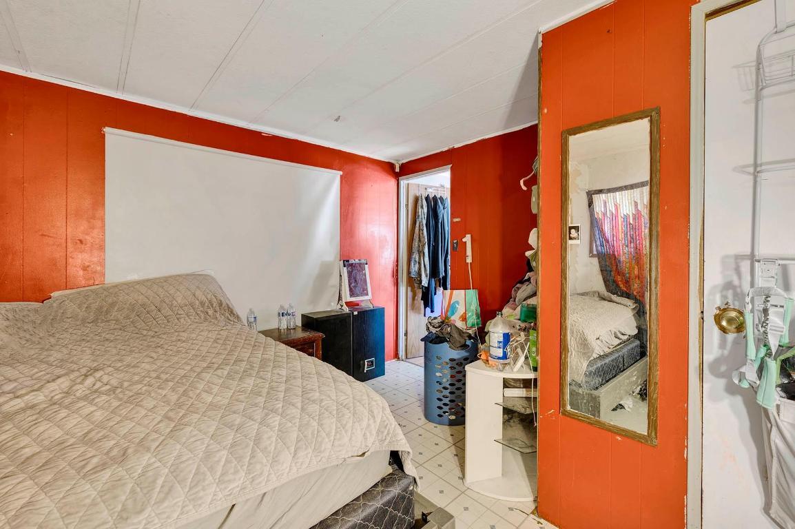 









6896


WATSON  E

Drive,
Kamloops,




BC
V0K 2P0


