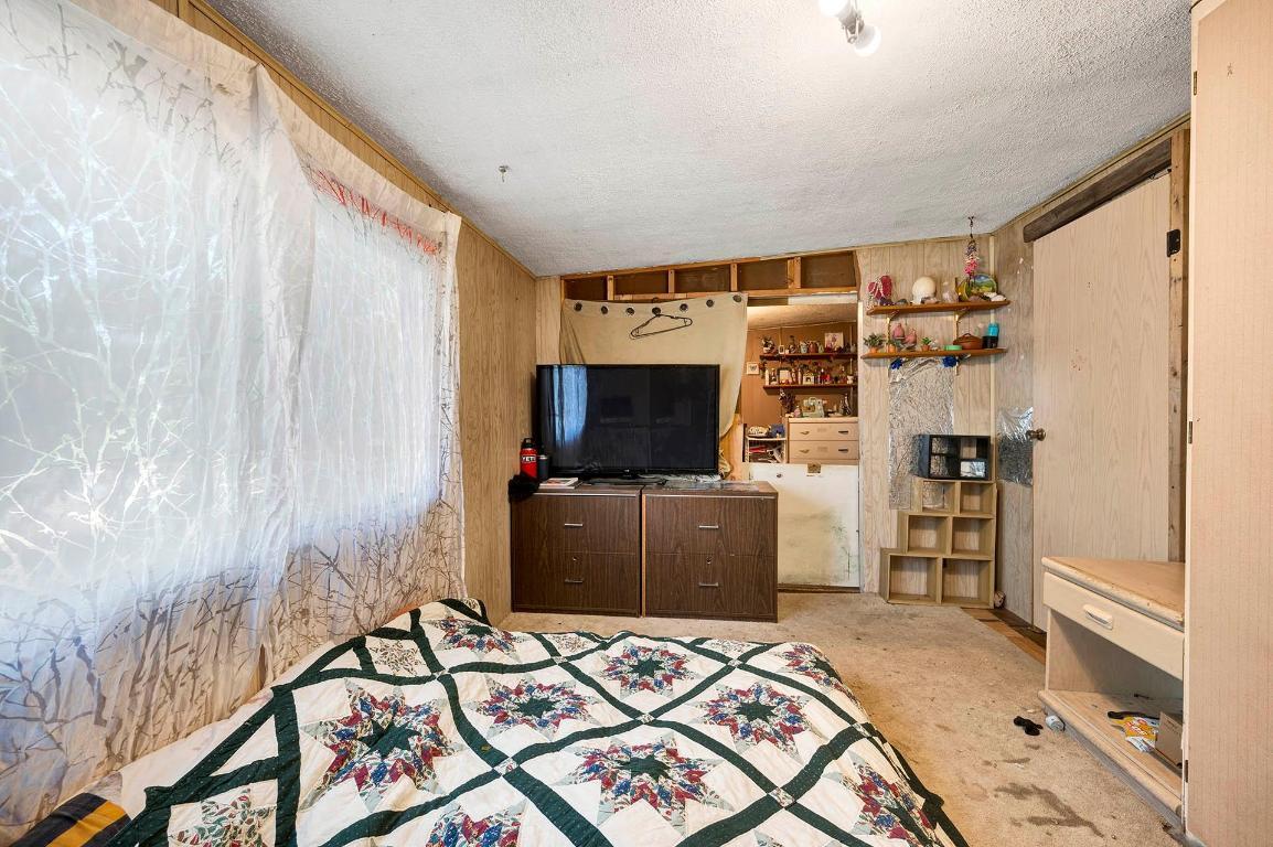









6896


WATSON  E

Drive,
Kamloops,




BC
V0K 2P0

