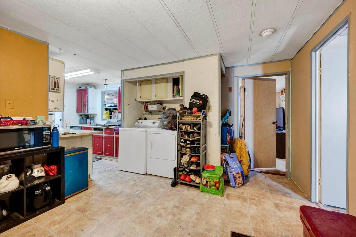 









6896


WATSON  E

Drive,
Kamloops,




BC
V0K 2P0

