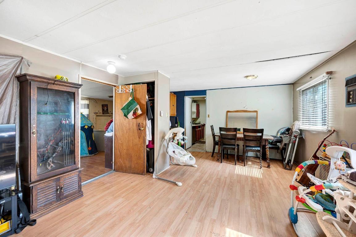 









6896


WATSON  E

Drive,
Kamloops,




BC
V0K 2P0

