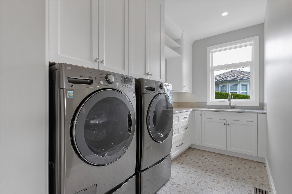 









7091


Jasper

Drive,
Vernon,




BC
V1H 2J3


