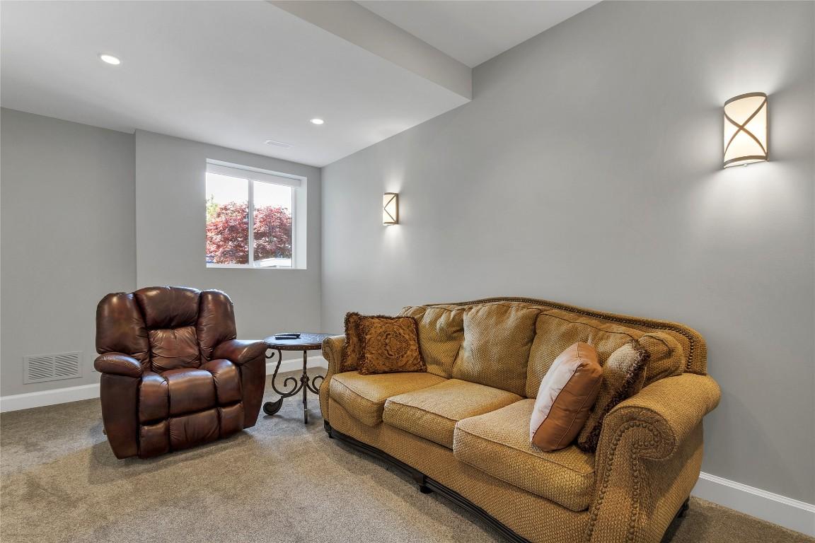 









7091


Jasper

Drive,
Vernon,




BC
V1H 2J3

