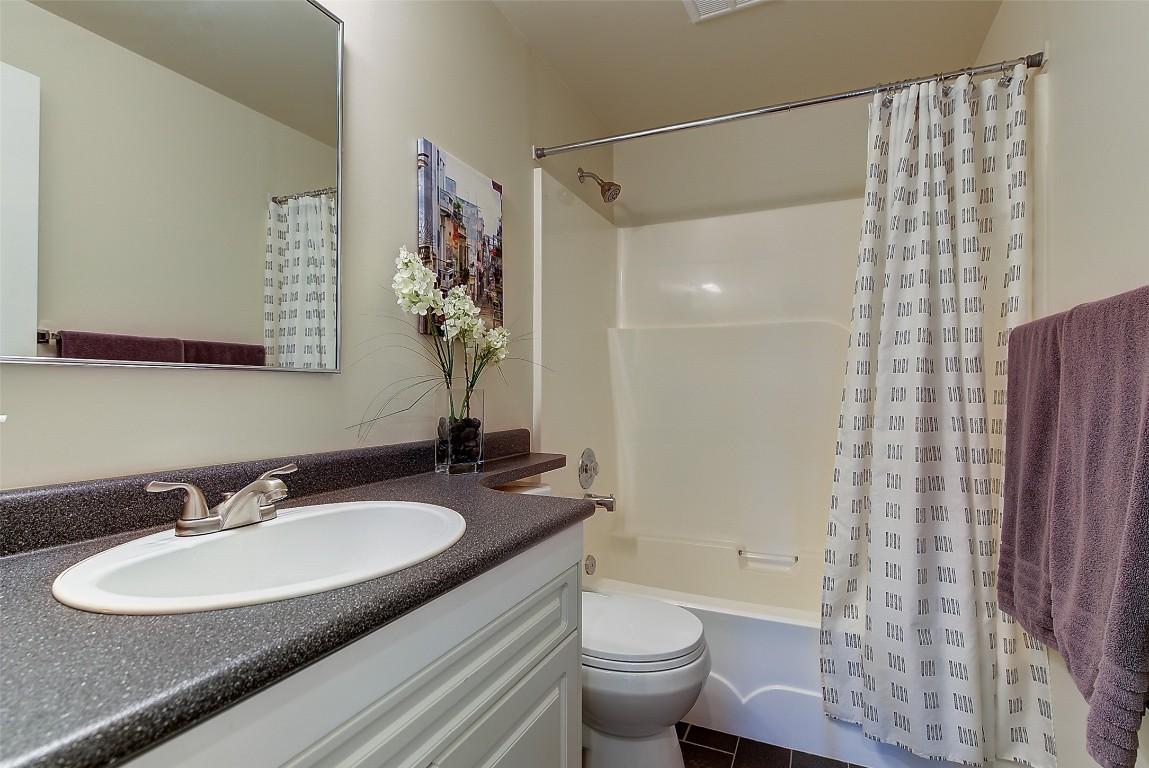 









3721


Mission Springs

Drive,
Kelowna,




BC
V1W 3L8

