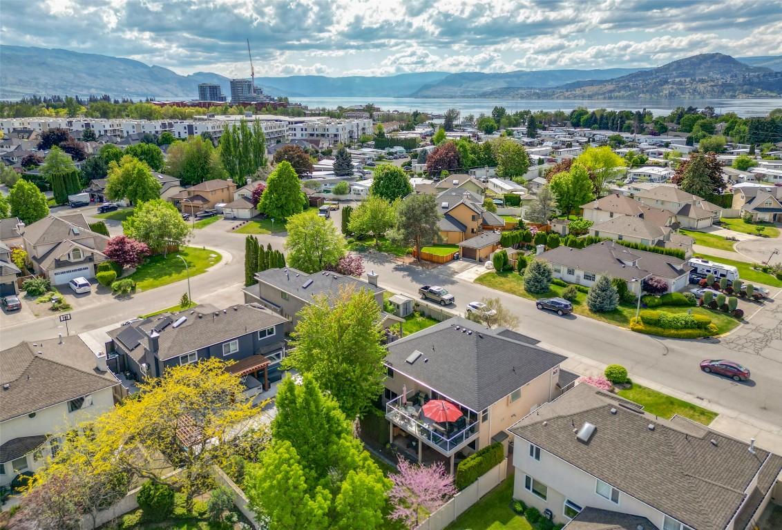 









3721


Mission Springs

Drive,
Kelowna,




BC
V1W 3L8

