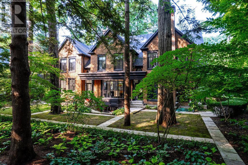 












905 SANGSTER AVENUE

,
Mississauga,




Ontario
L5H2Y3

