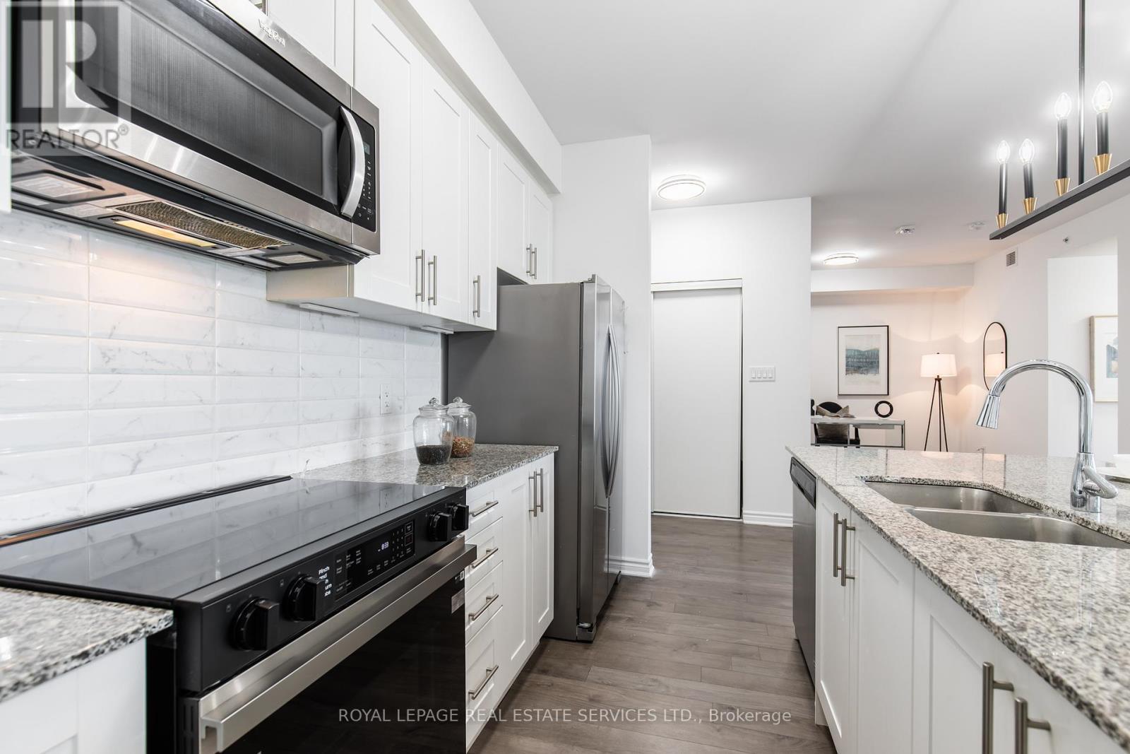 












422 - 150 OAK PARK BOULEVARD

,
Oakville,




Ontario
L6H3P2

