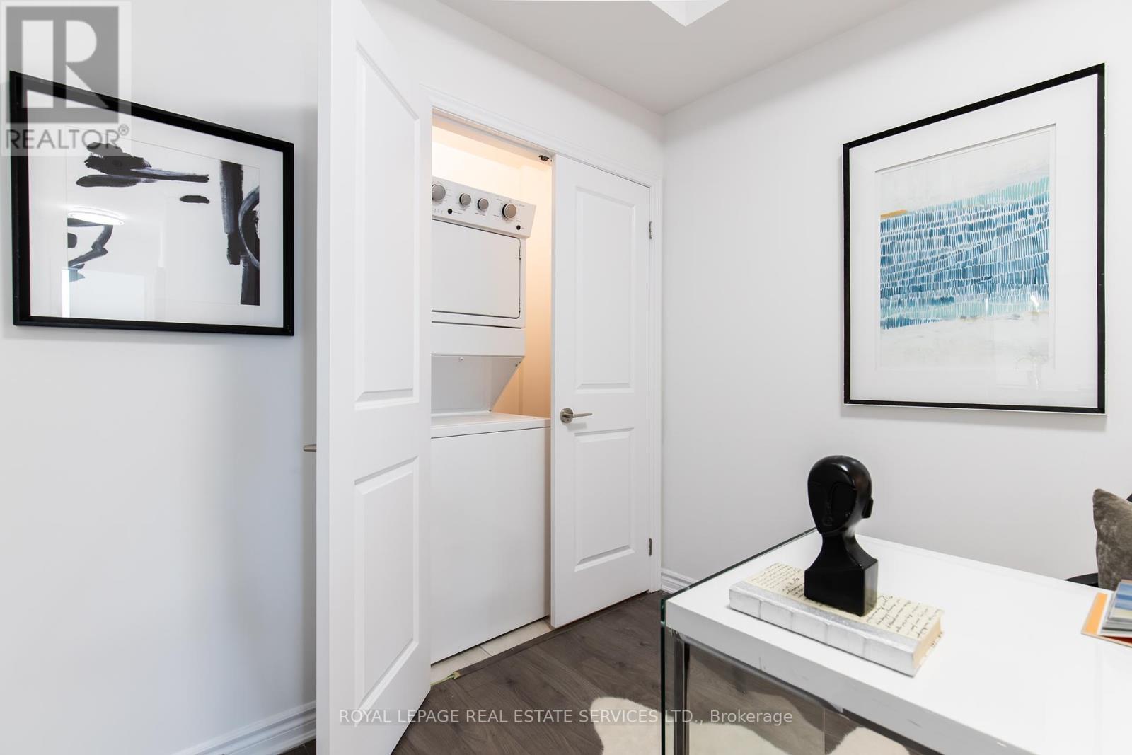 












422 - 150 OAK PARK BOULEVARD

,
Oakville,




Ontario
L6H3P2

