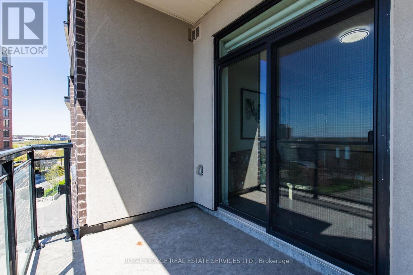 












422 - 150 OAK PARK BOULEVARD

,
Oakville,




Ontario
L6H3P2

