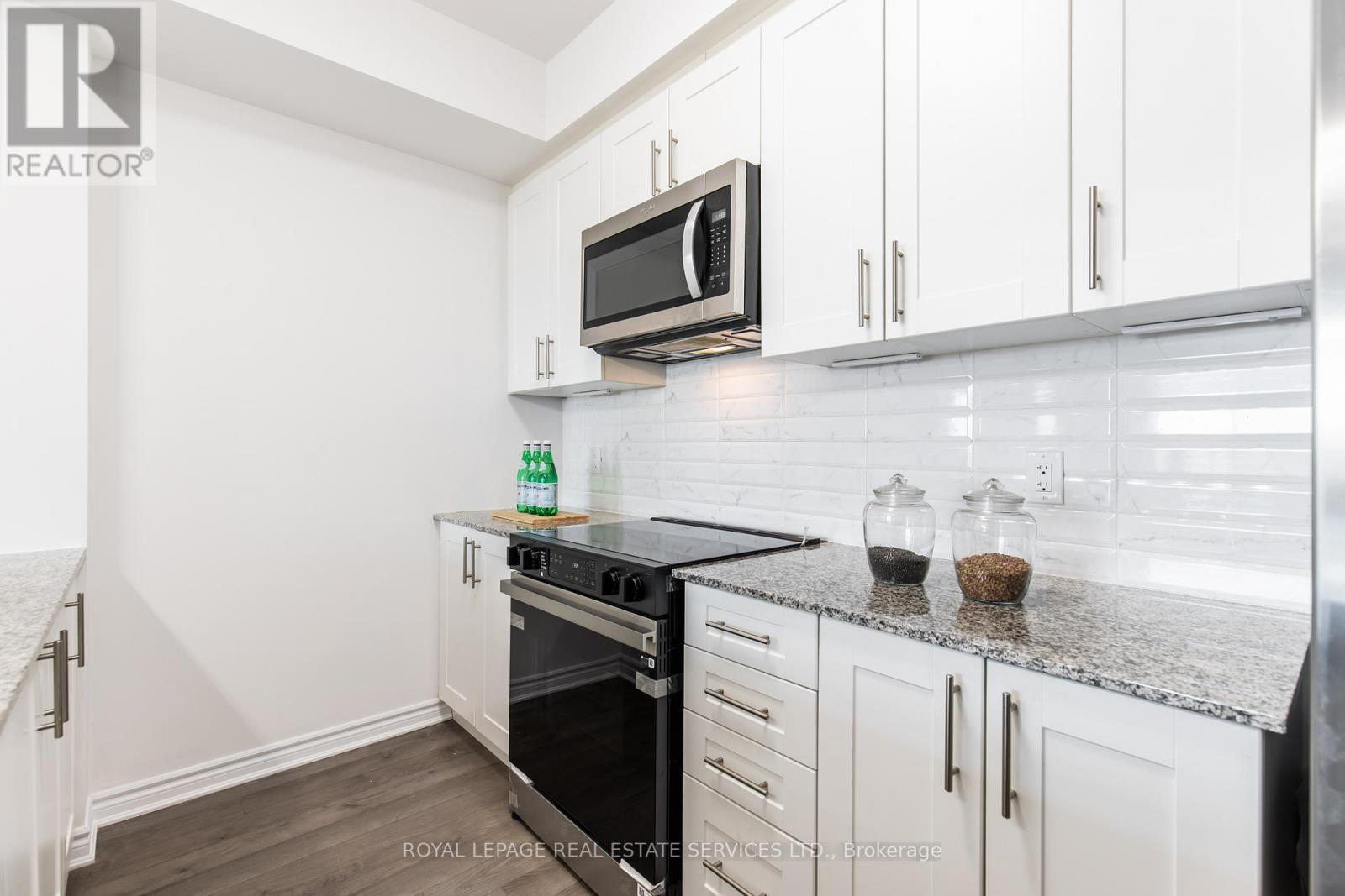 












422 - 150 OAK PARK BOULEVARD

,
Oakville,




Ontario
L6H3P2


