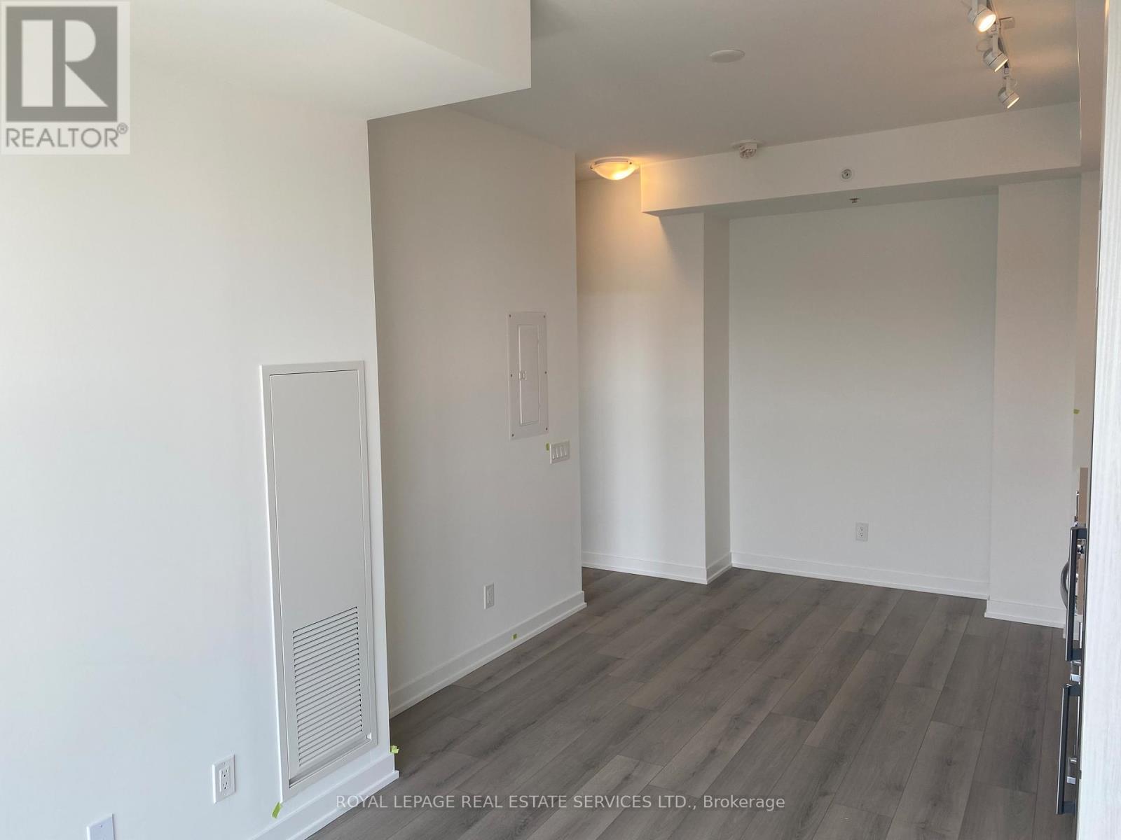 












621 - 1787 ST CLAIR AVENUE W

,
Toronto,




Ontario
M6N1J6

