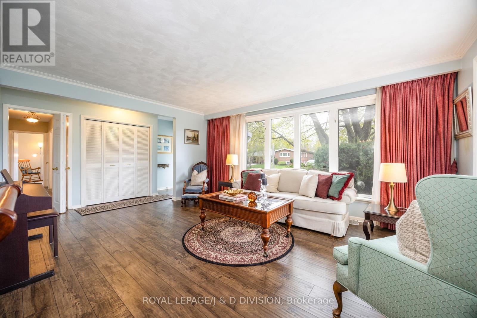 












48 GREENGROVE CRESCENT

,
Toronto,




Ontario
M3A1H9

