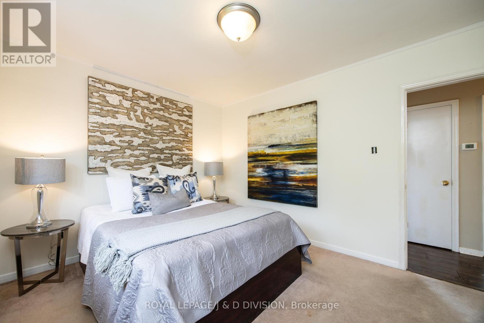 












48 GREENGROVE CRESCENT

,
Toronto,




Ontario
M3A1H9

