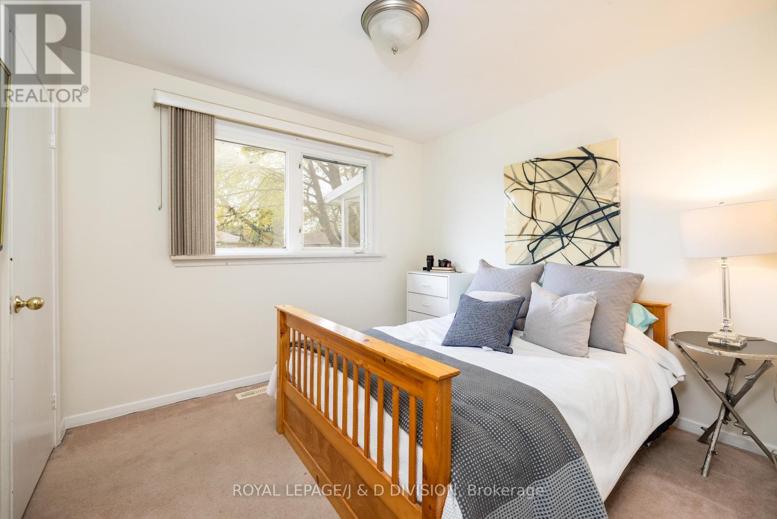 












48 GREENGROVE CRESCENT

,
Toronto,




Ontario
M3A1H9


