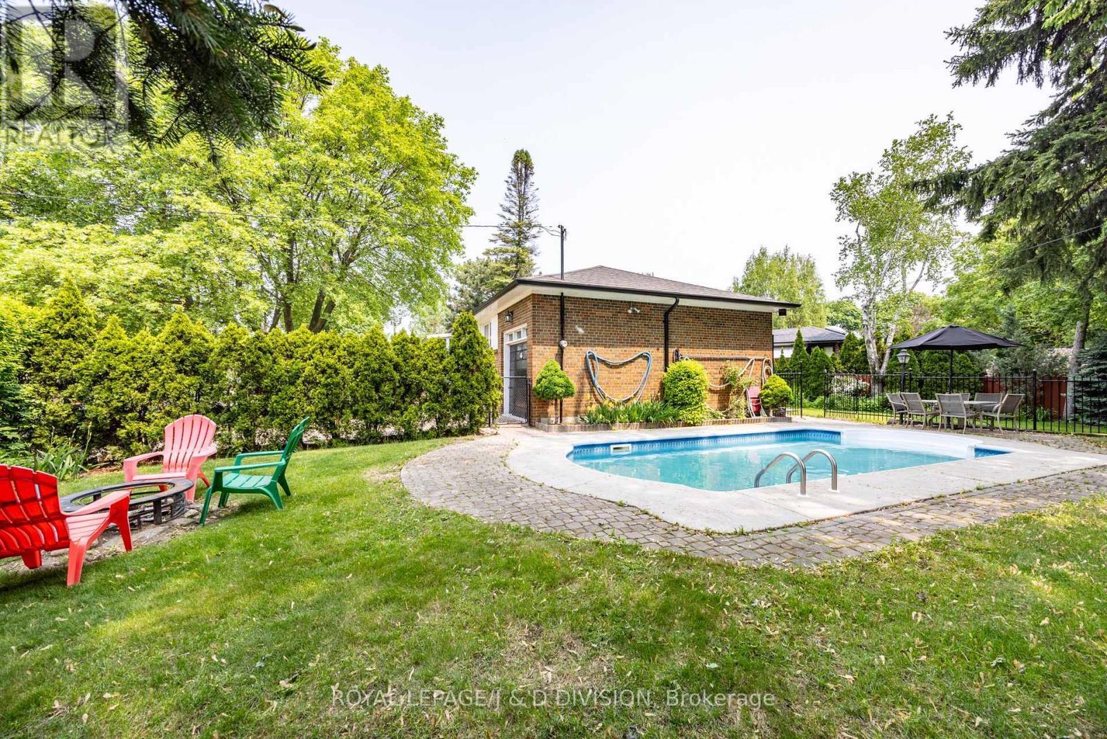 












48 GREENGROVE CRESCENT

,
Toronto,




Ontario
M3A1H9

