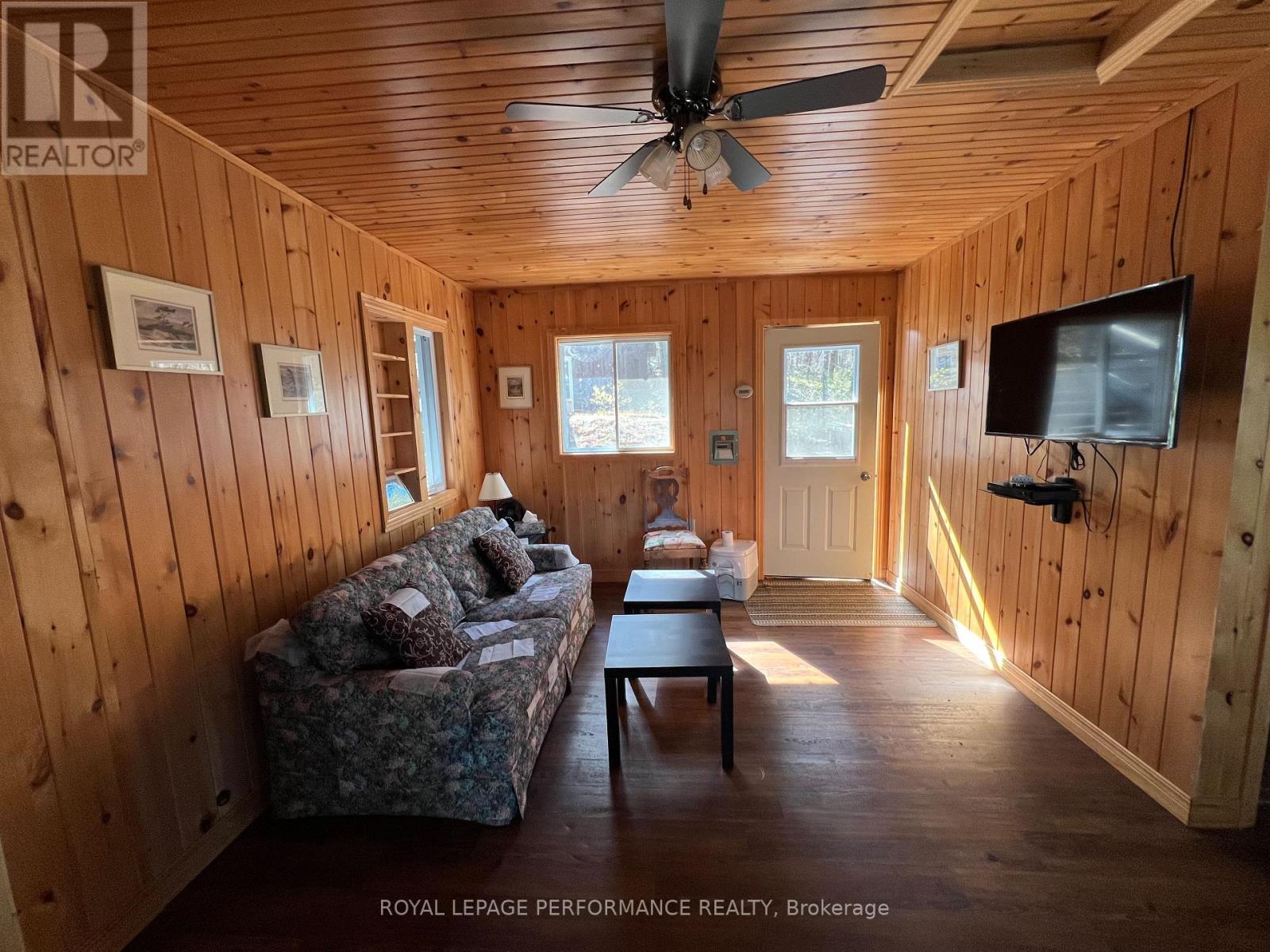 












319 BAYVIEW LODGE ROAD

,
McNab/Braeside,




Ontario
K0A3L0

