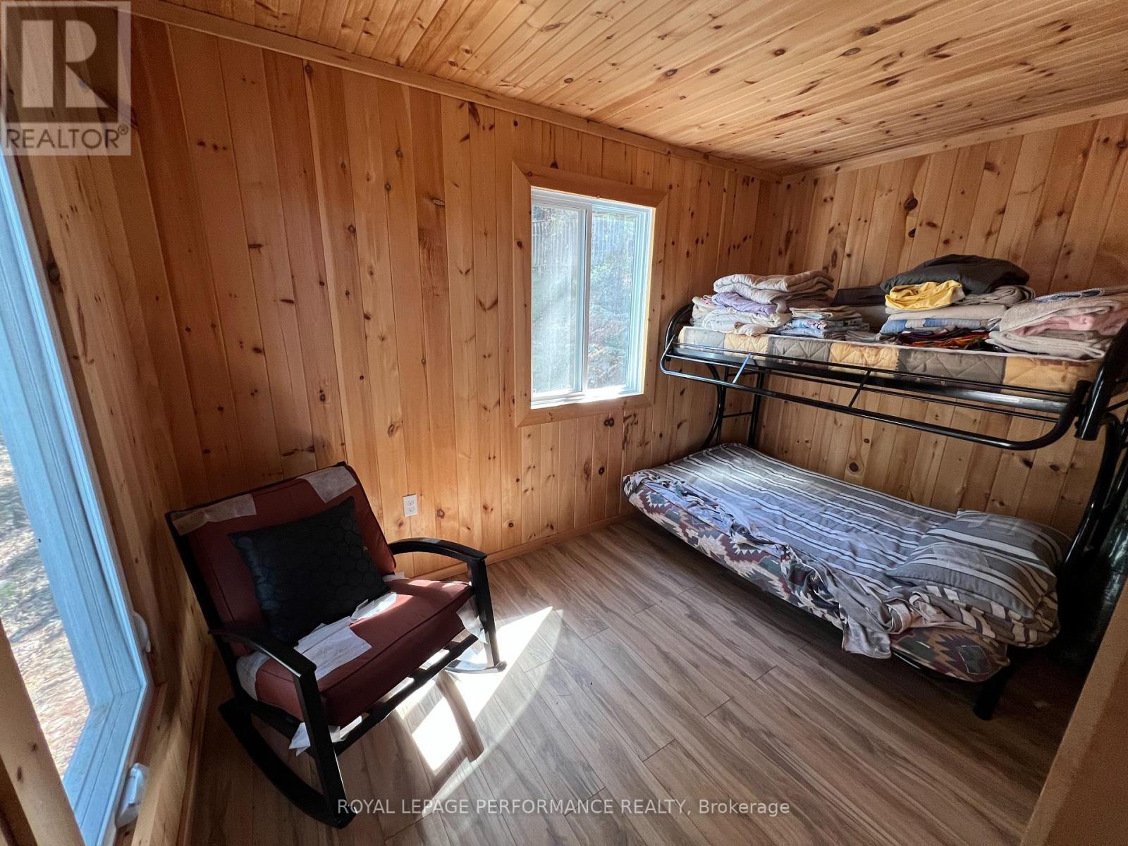 












319 BAYVIEW LODGE ROAD

,
McNab/Braeside,




Ontario
K0A3L0

