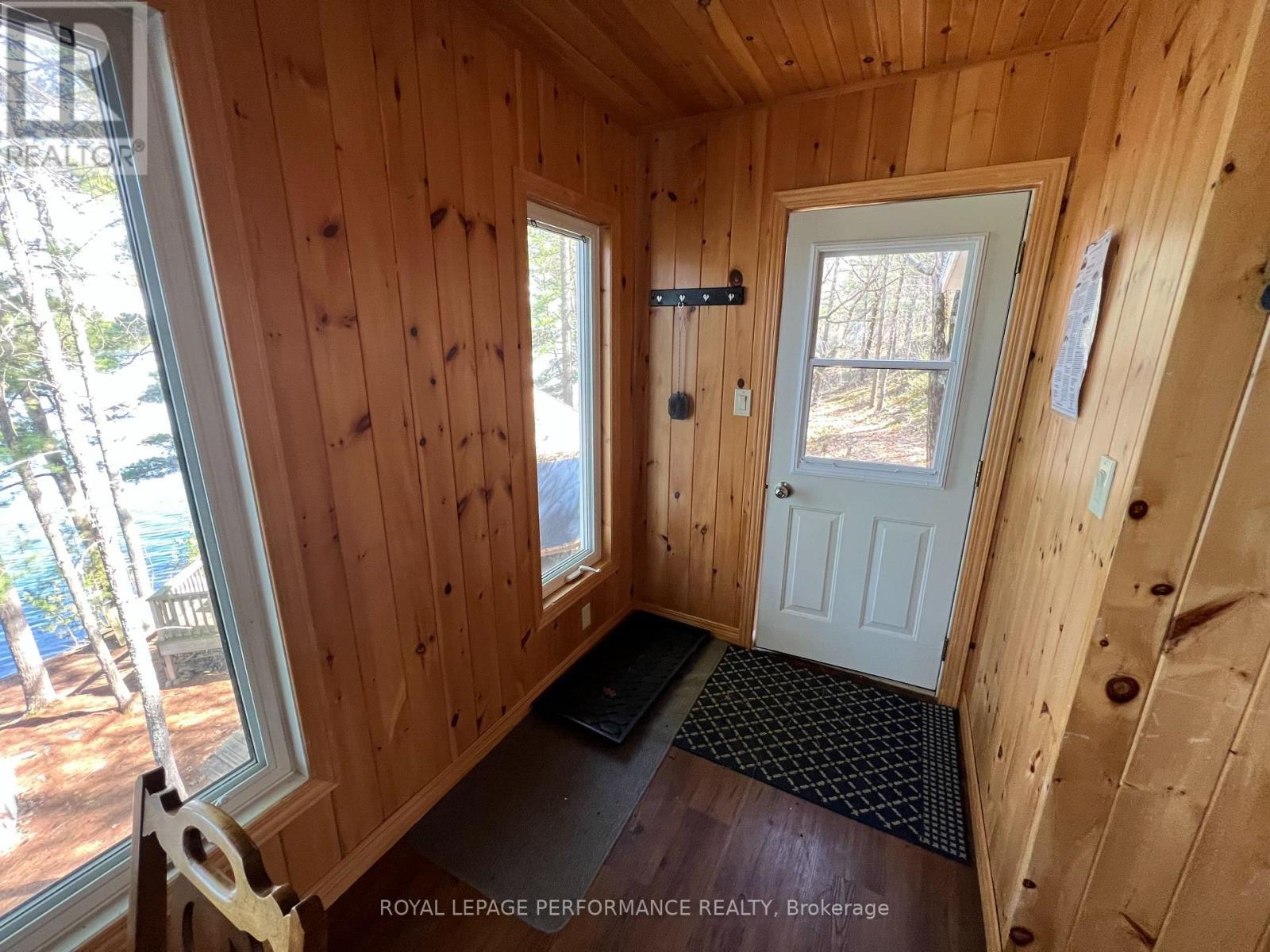 












319 BAYVIEW LODGE ROAD

,
McNab/Braeside,




Ontario
K0A3L0

