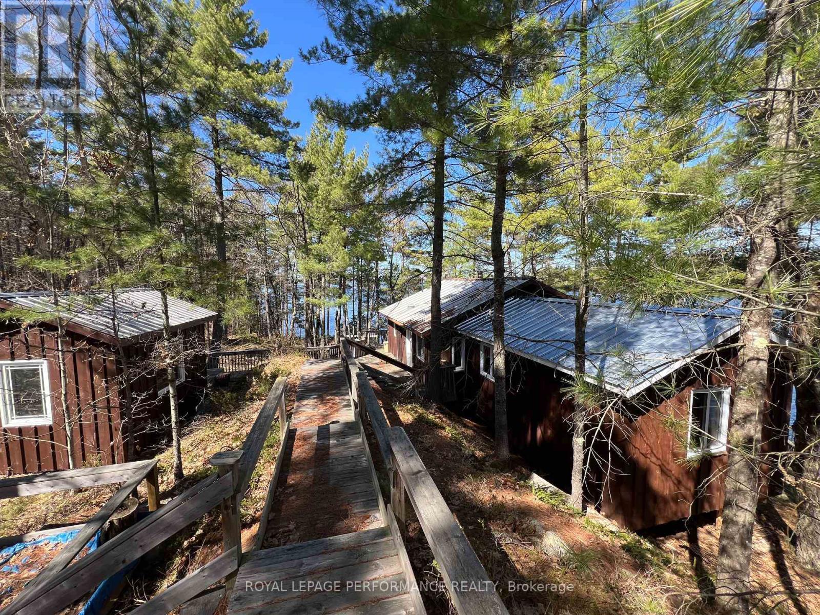 












319 BAYVIEW LODGE ROAD

,
McNab/Braeside,




Ontario
K0A3L0

