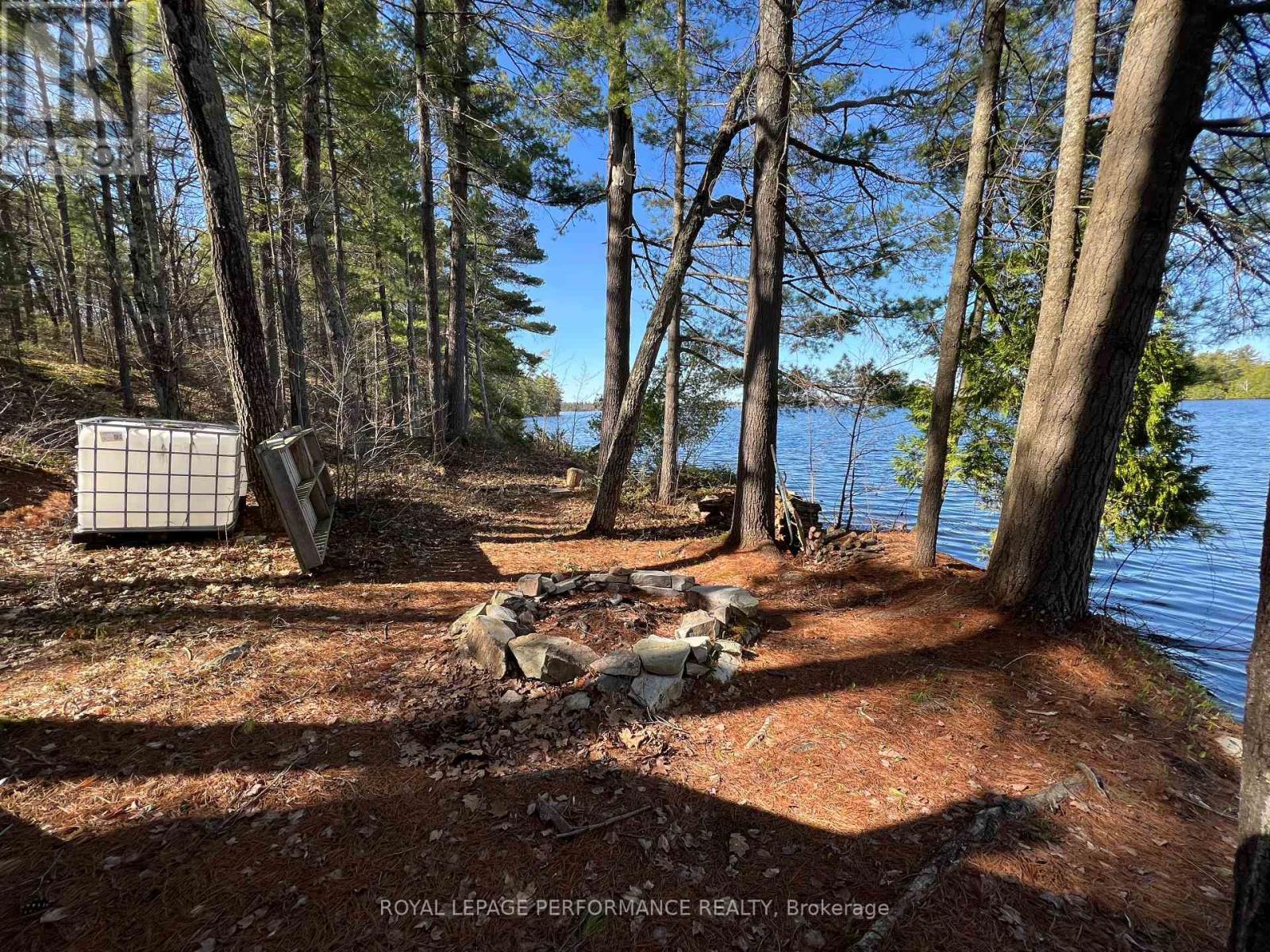 












319 BAYVIEW LODGE ROAD

,
McNab/Braeside,




Ontario
K0A3L0

