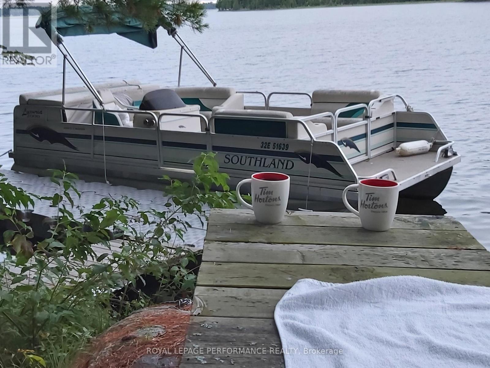 












319 BAYVIEW LODGE ROAD

,
McNab/Braeside,




Ontario
K0A3L0

