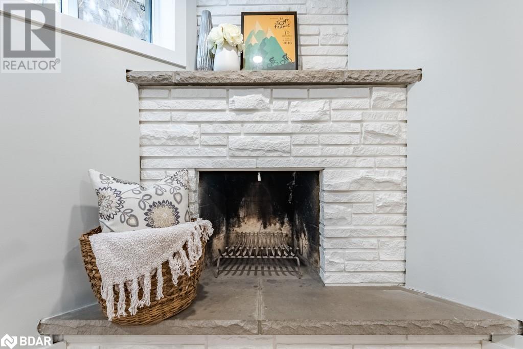 












142 MACKAY Crescent

,
Waterloo,




Ontario
N2J3K3

