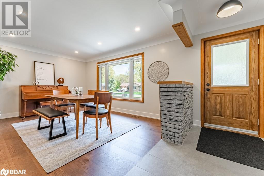 












142 MACKAY Crescent

,
Waterloo,




Ontario
N2J3K3


