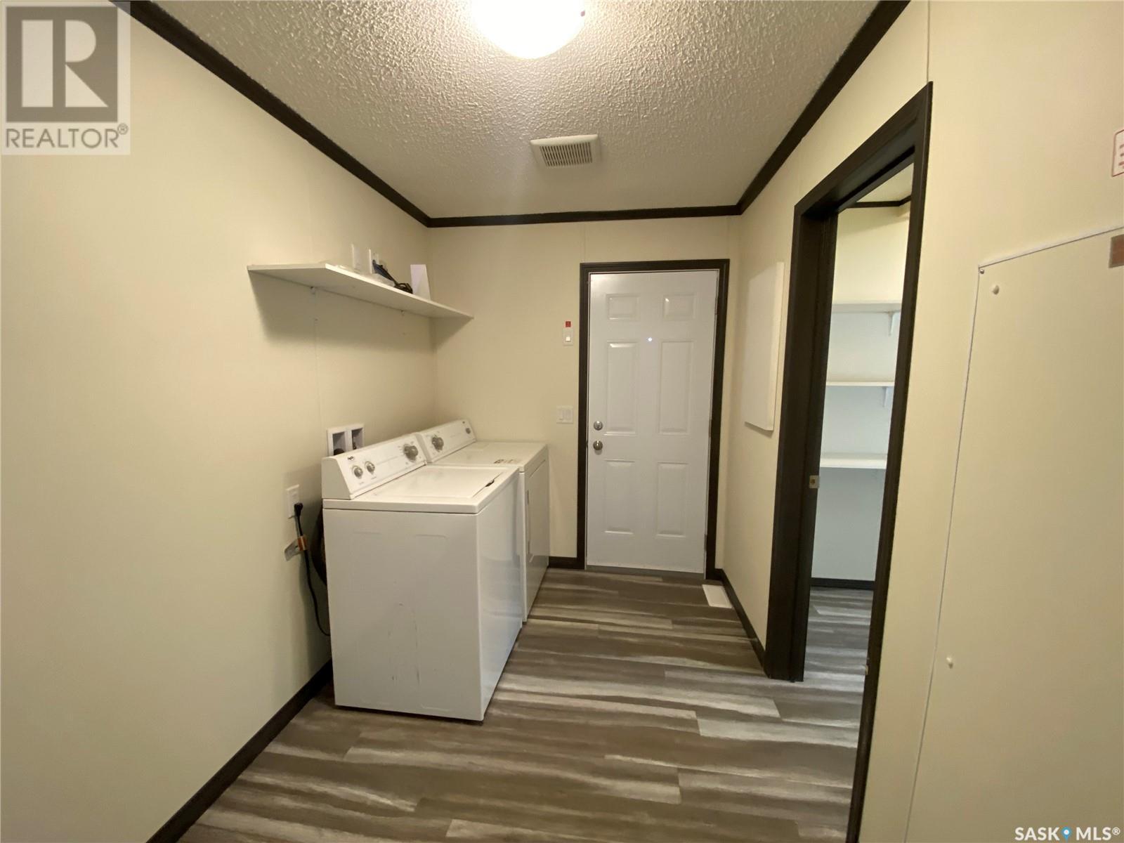












105 7th STREET

,
Plenty,




Saskatchewan
S0L0A7

