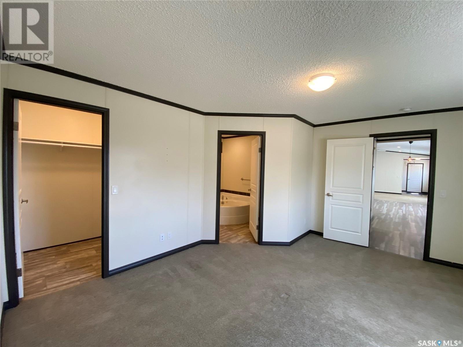 












105 7th STREET

,
Plenty,




Saskatchewan
S0L0A7


