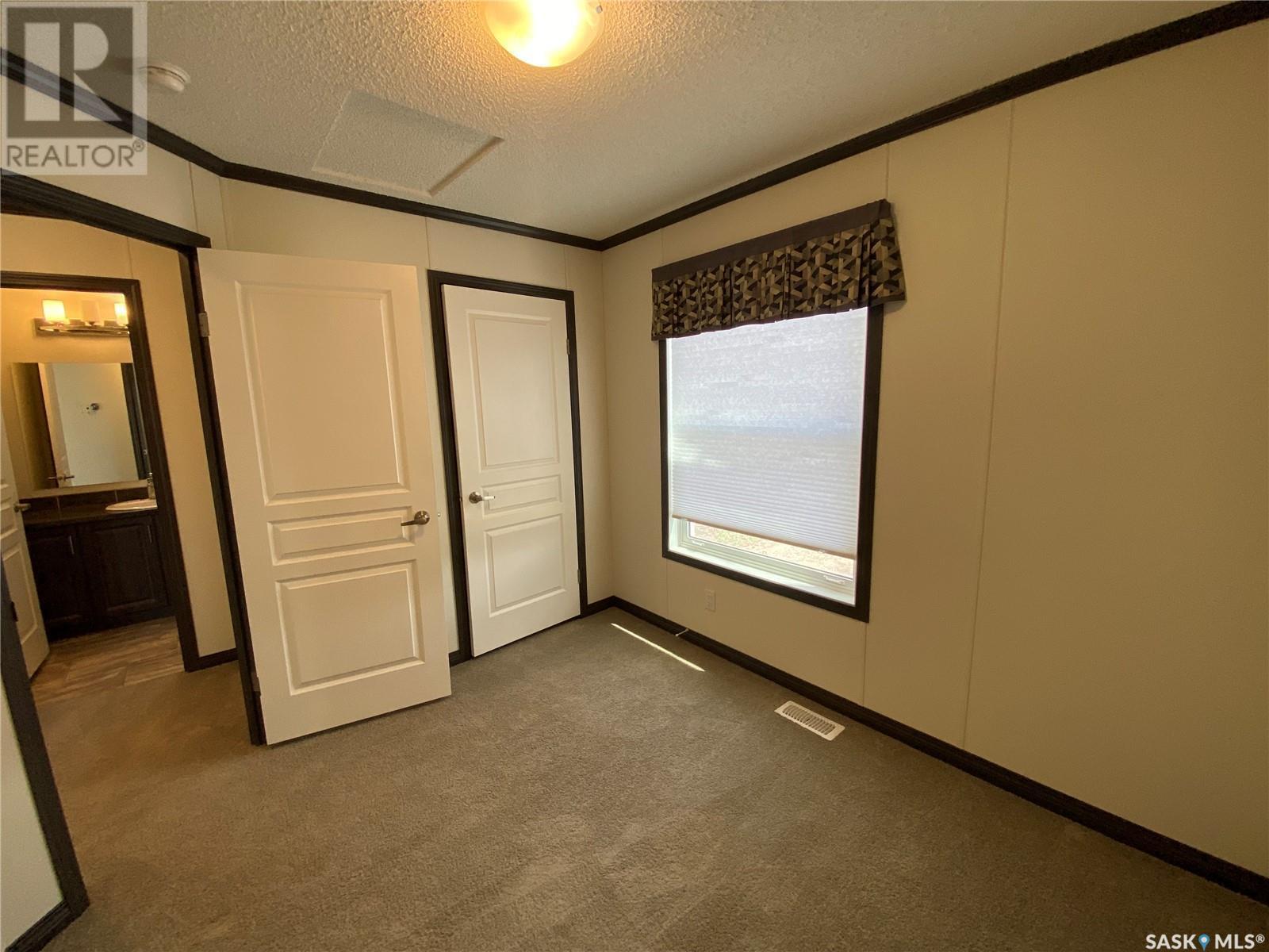 












105 7th STREET

,
Plenty,




Saskatchewan
S0L0A7

