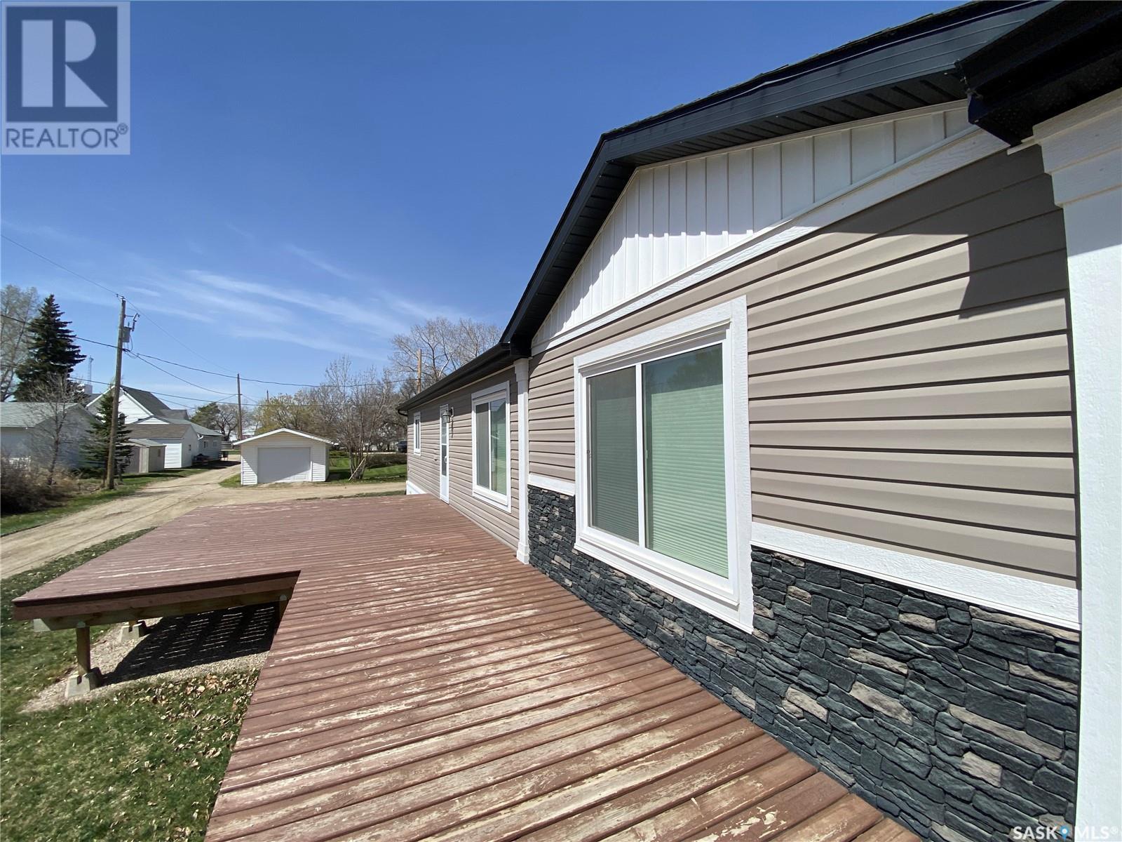 












105 7th STREET

,
Plenty,




Saskatchewan
S0L0A7

