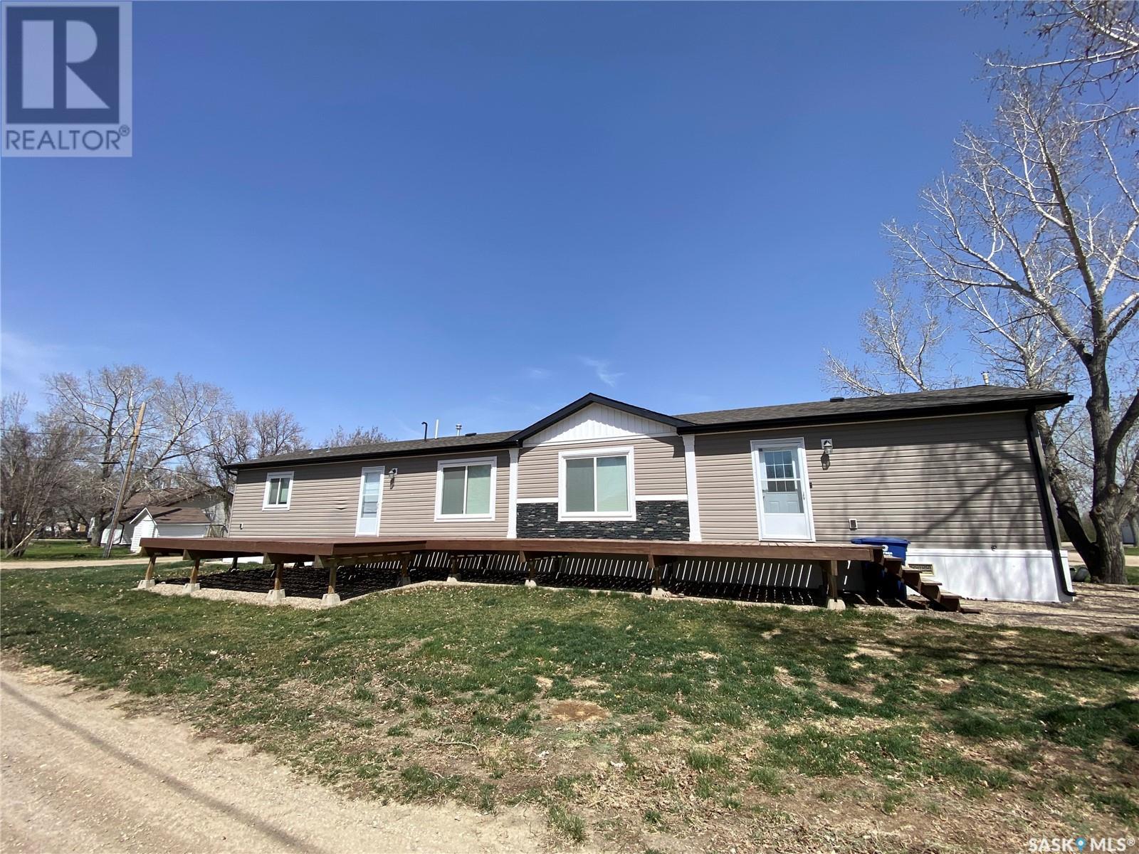 












105 7th STREET

,
Plenty,




Saskatchewan
S0L0A7


