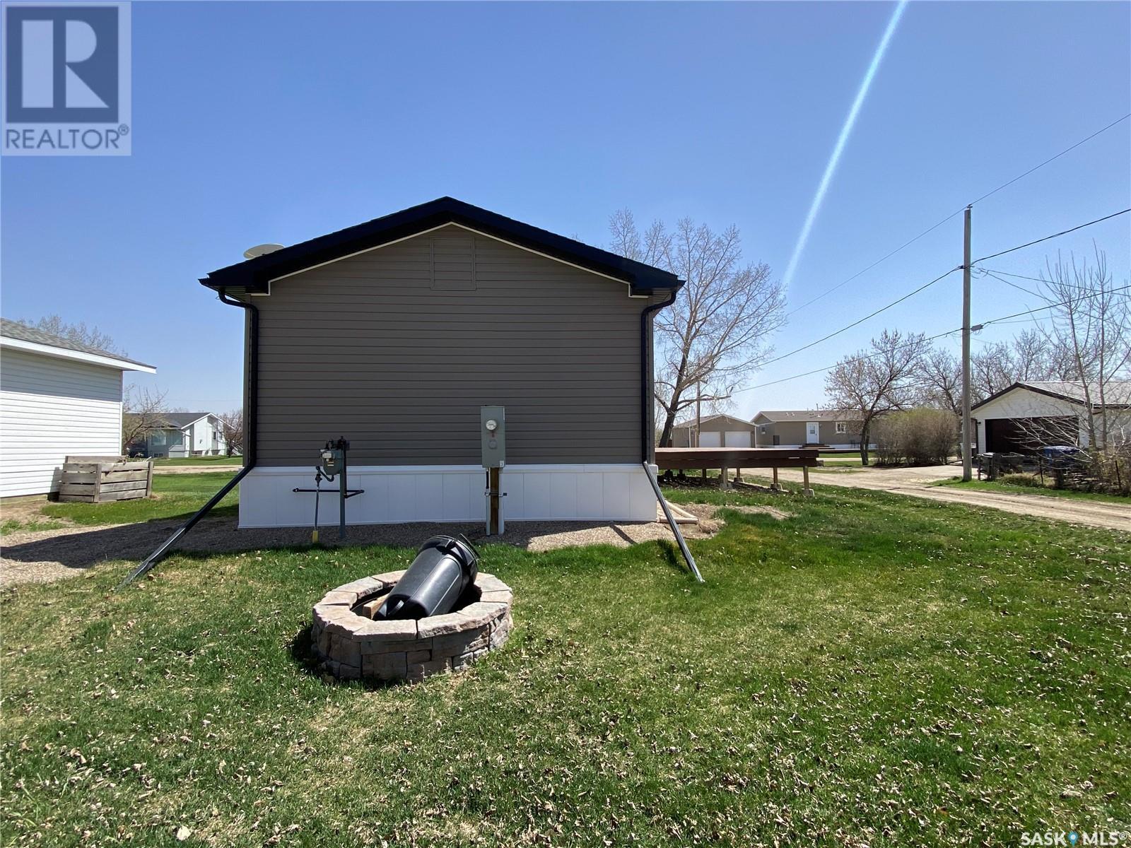 












105 7th STREET

,
Plenty,




Saskatchewan
S0L0A7

