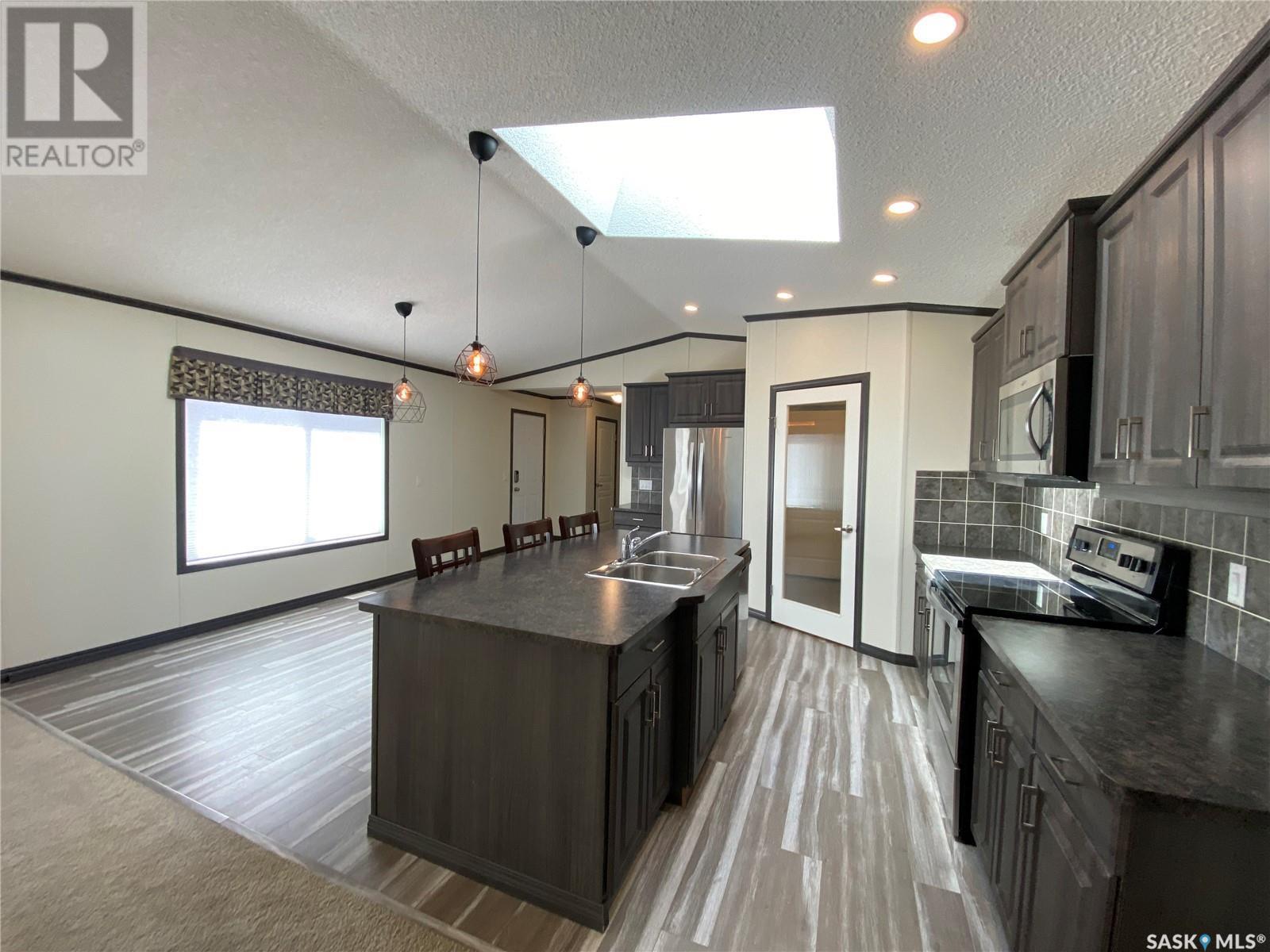 












105 7th STREET

,
Plenty,




Saskatchewan
S0L0A7

