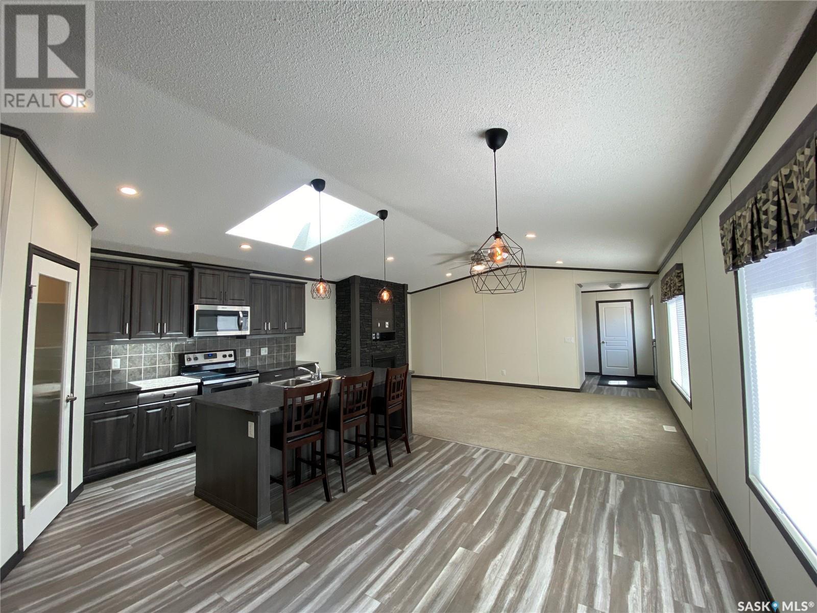 












105 7th STREET

,
Plenty,




Saskatchewan
S0L0A7

