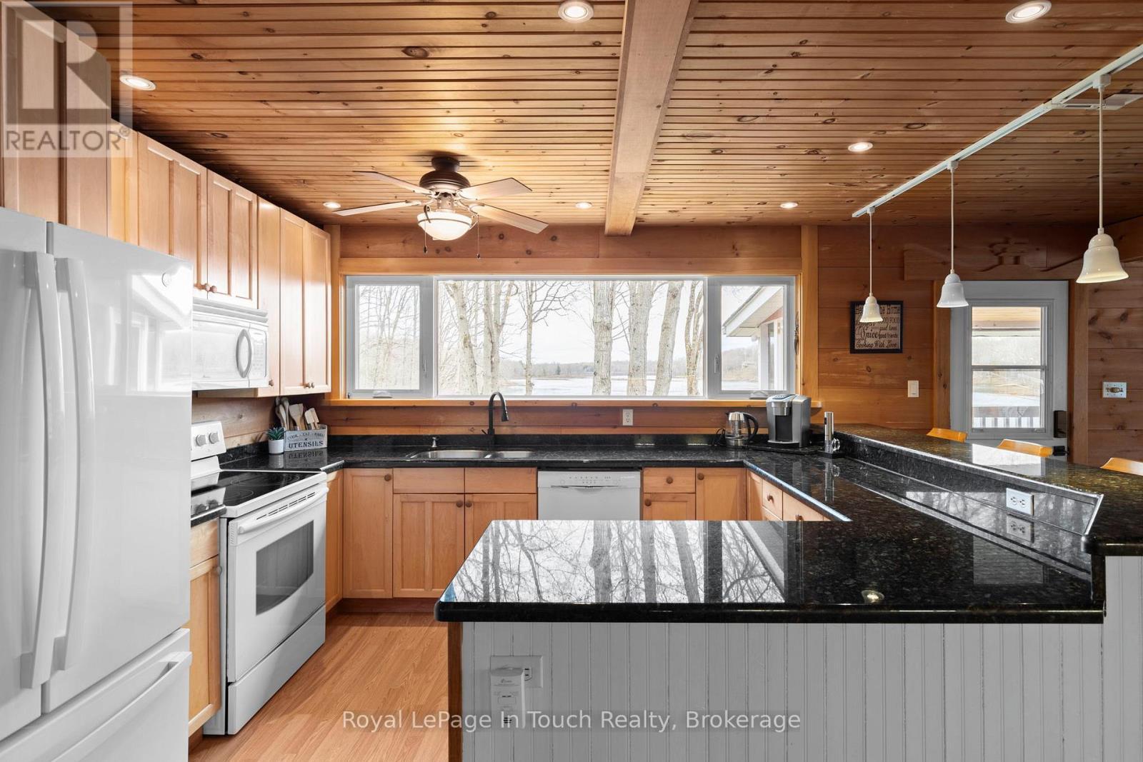 












1472 OTTER POINT ROAD

,
Severn,




Ontario
L0K1E0

