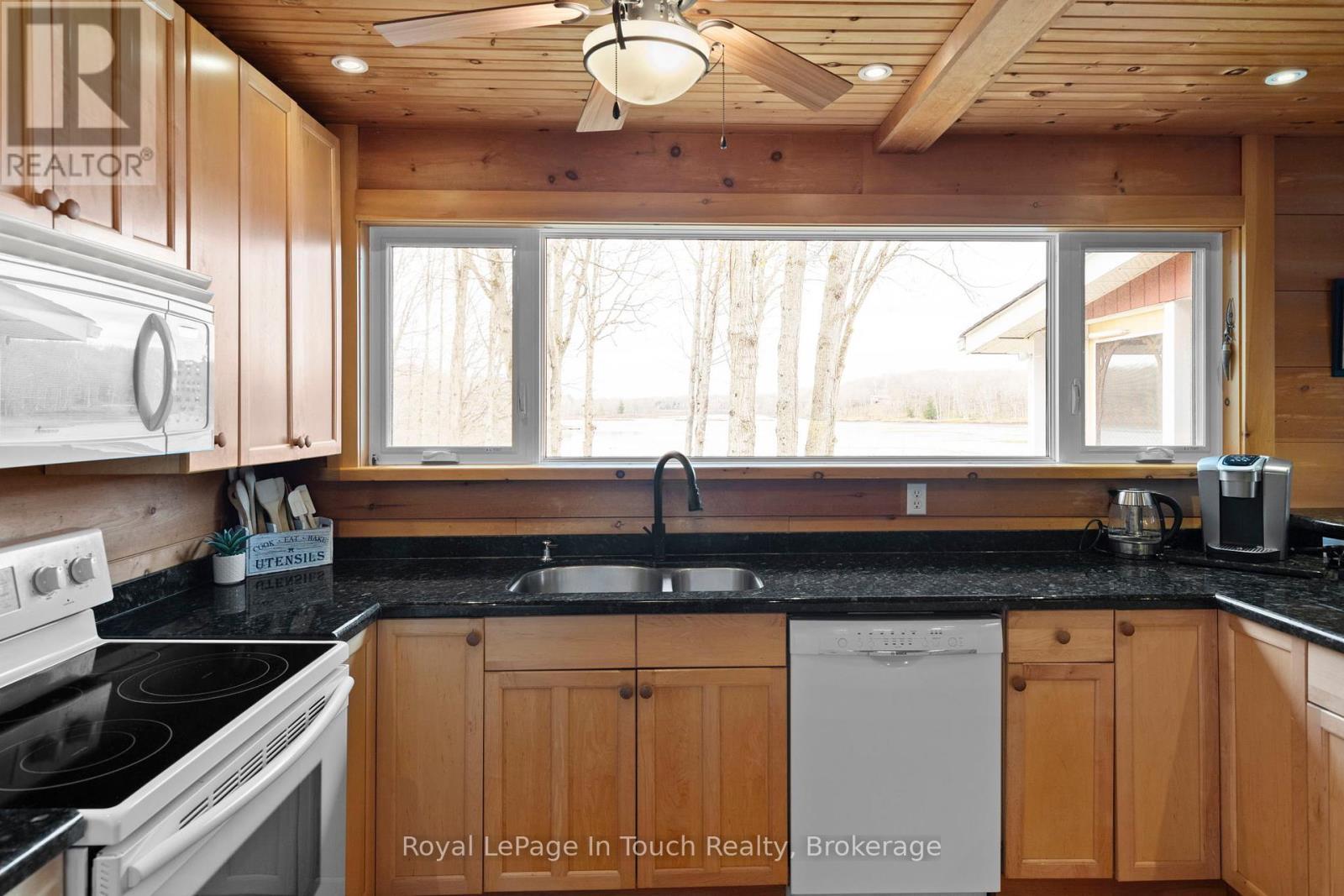 












1472 OTTER POINT ROAD

,
Severn,




Ontario
L0K1E0

